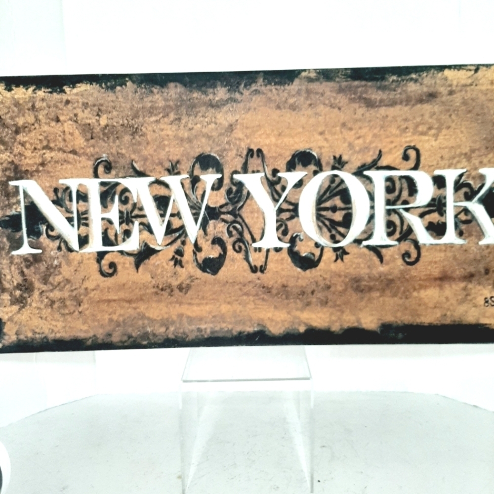 New York Wall Decor in Brown and Black Canvas on wooden frame
